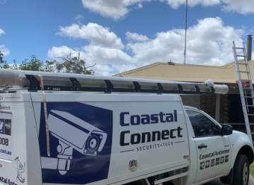 Coastal Connects Car and antenna